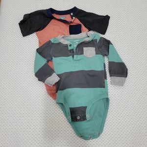 Set of 3 baby bodysuits